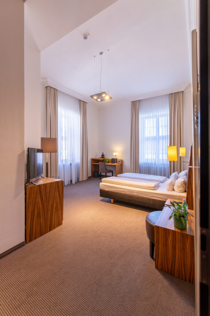 Superior Doppelzimmer mit Blick auf den Regensburger Dom
