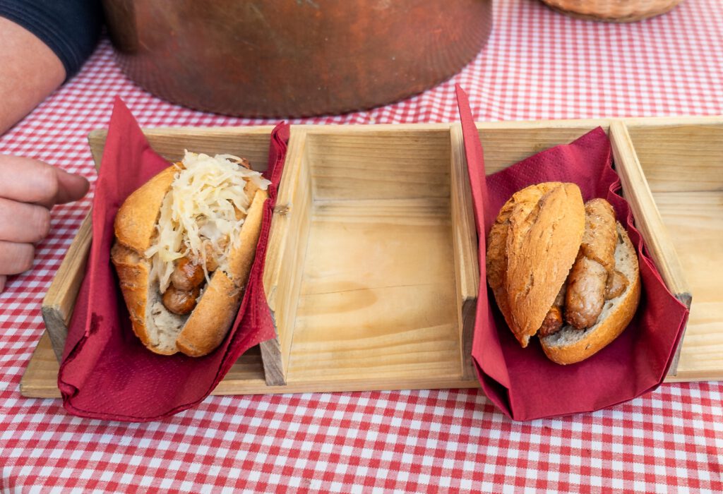 Bratwurstkipferl in der Historischen Wurstkuchl Regensburg